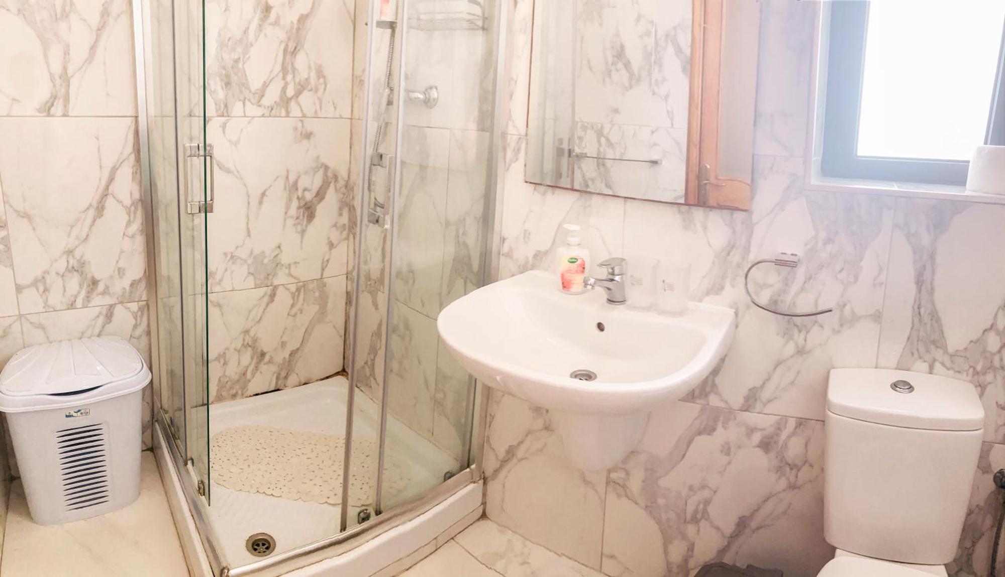Xl Central Home - Sleeps 10 People Pietà Екстериор снимка