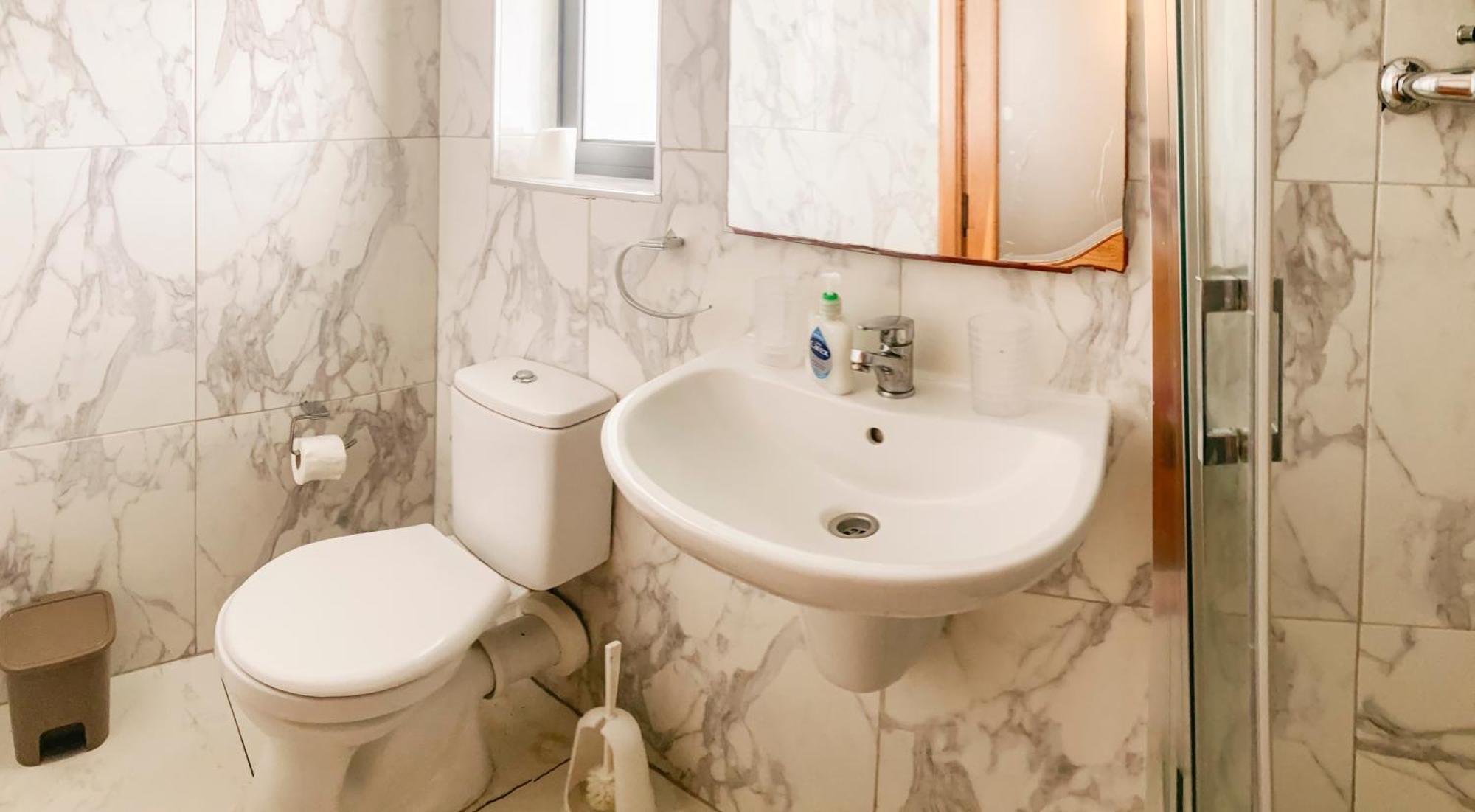 Xl Central Home - Sleeps 10 People Pietà Екстериор снимка