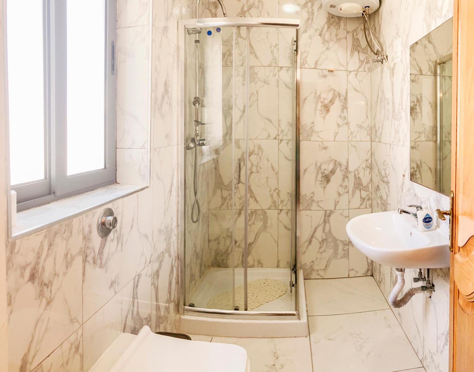 Xl Central Home - Sleeps 10 People Pietà Екстериор снимка
